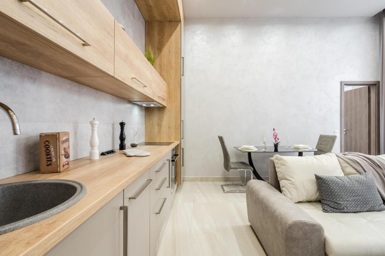 Chic Comfort Suite For 6 By Oktogon 布达佩斯 外观 照片